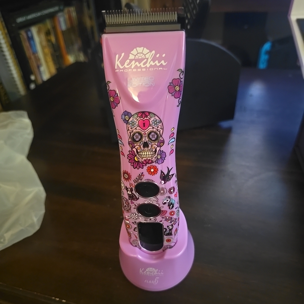 Kenchii flash 5 5 in one dog trimmer.